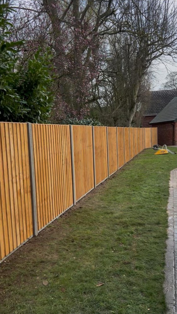 New garden fence and lawn